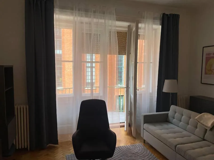 3 Bedroom Apartment By The Parliament Budapešť